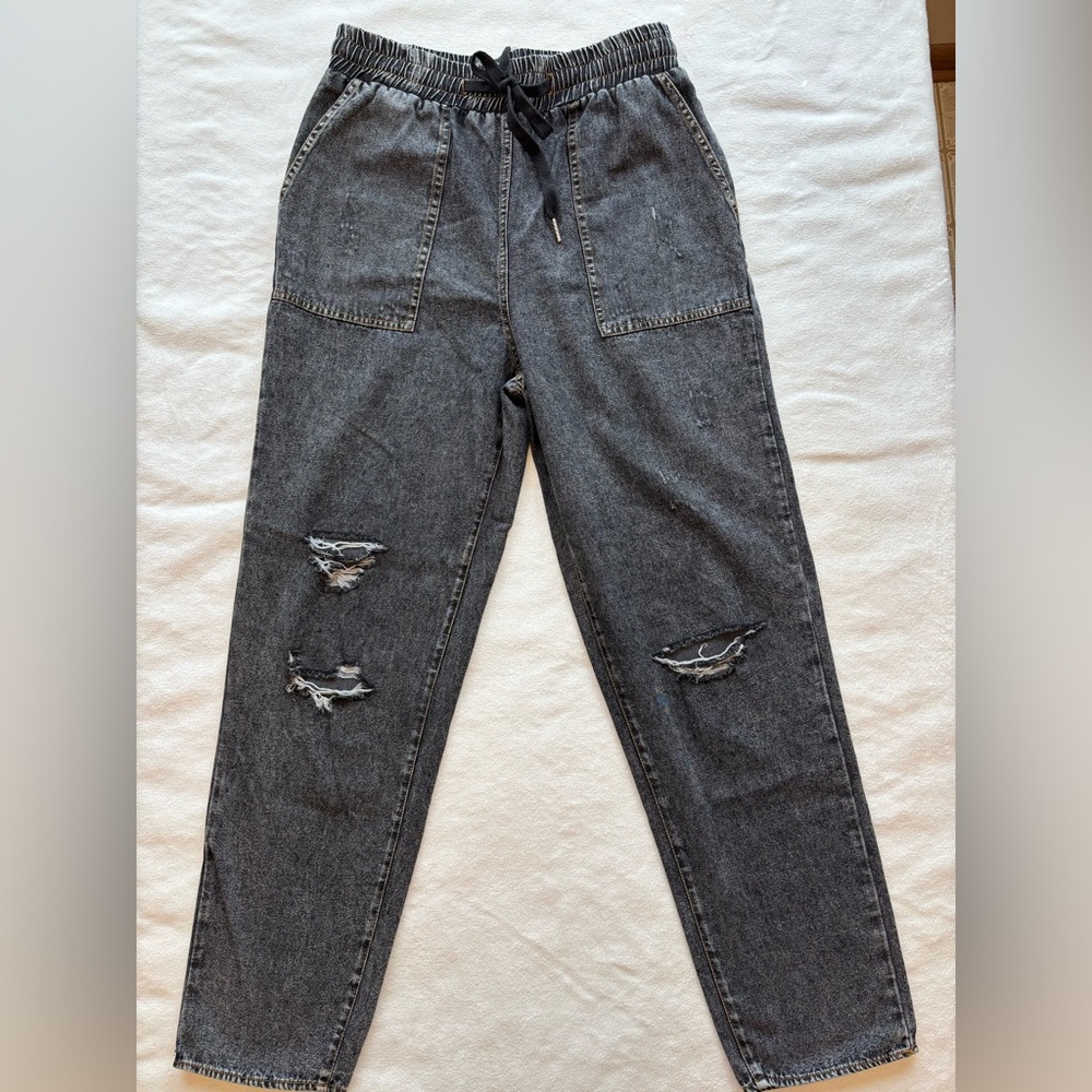 Entro Baggy Black Mom Jeans.